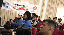 Curso capacita profissionais